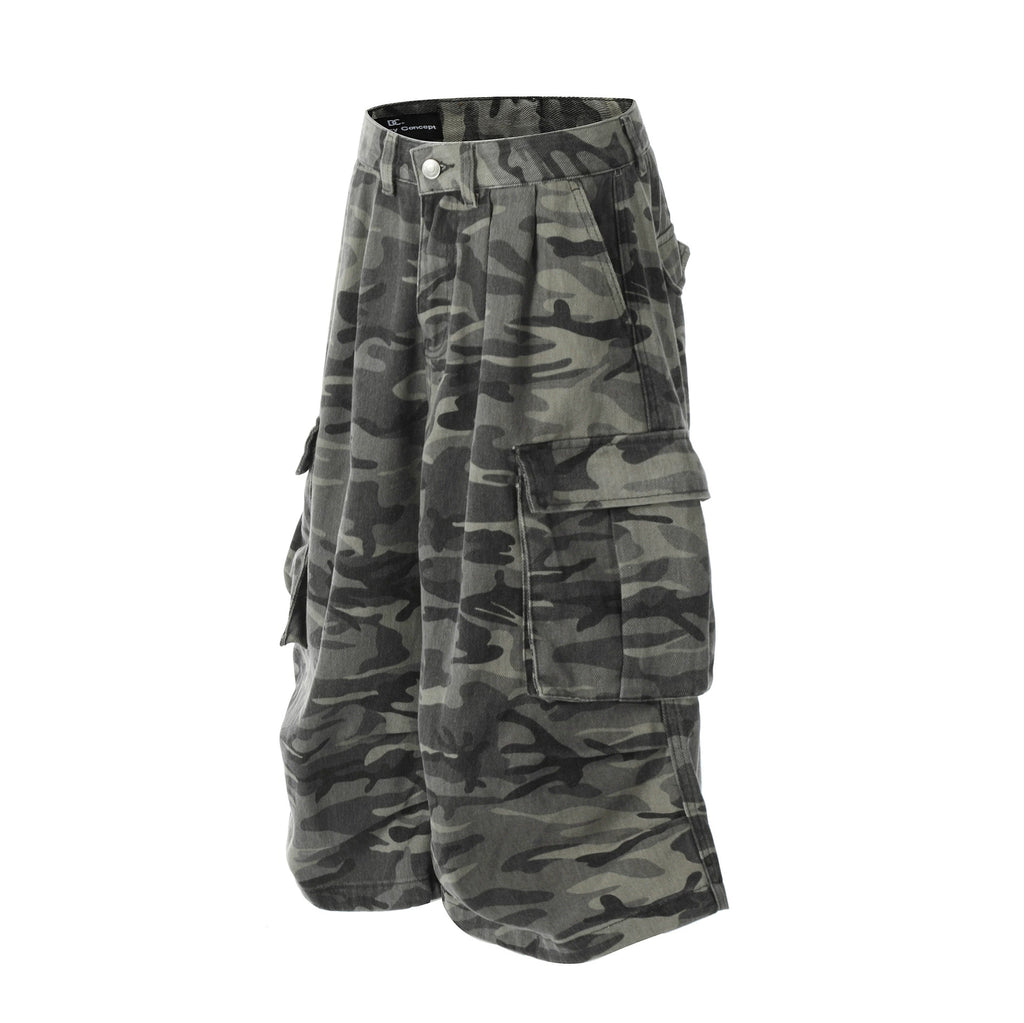 Fashion camouflage shorts