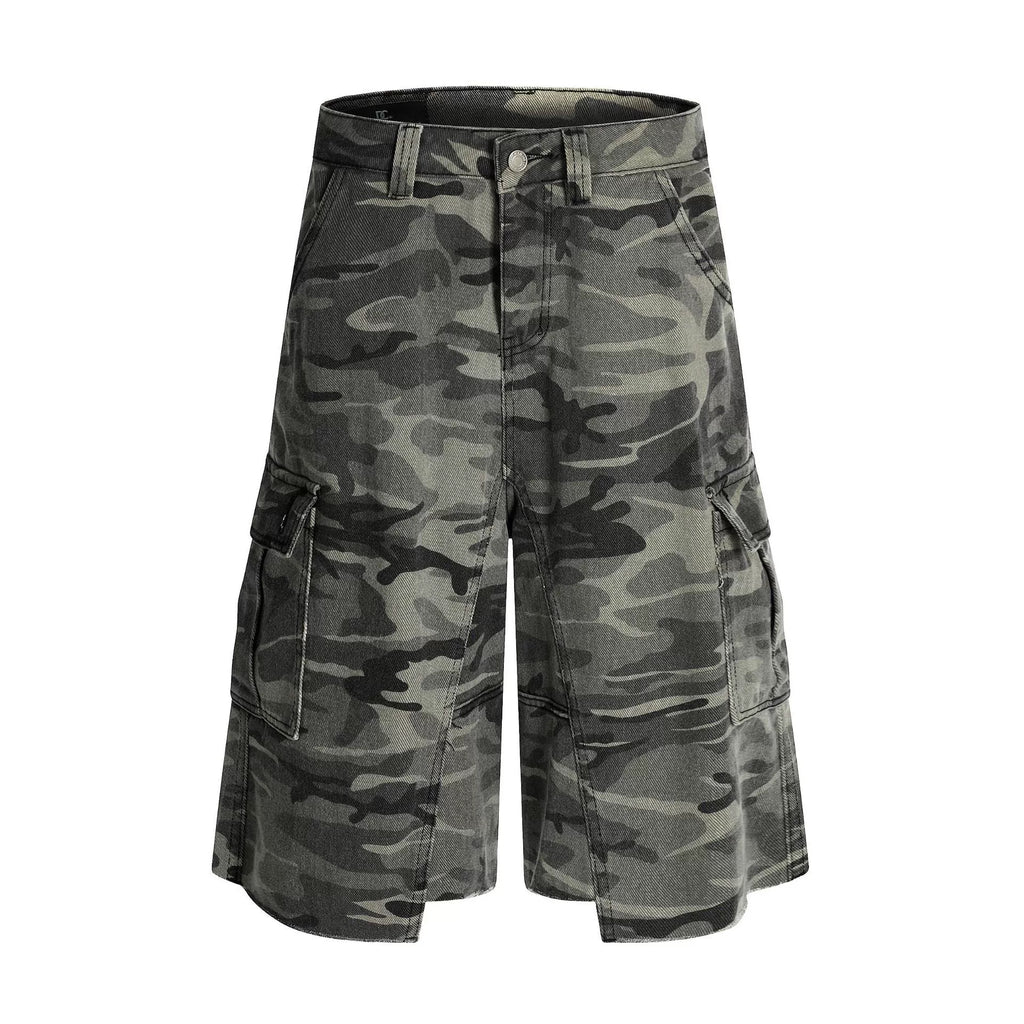 Fashion sports loose camouflage shorts